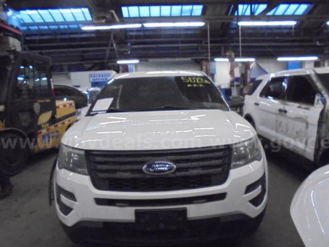 2016 Ford Explorer