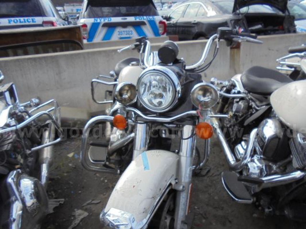 2016 Harley-Davidson FLHP