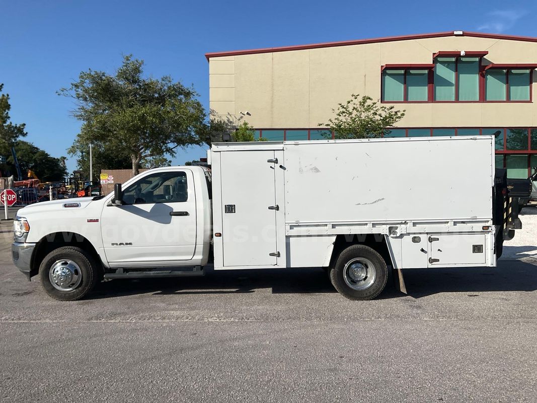 2022 DODGE RAM 3500 HEAVY DUTY PICK UP TRUCK W/ LIFTGATE