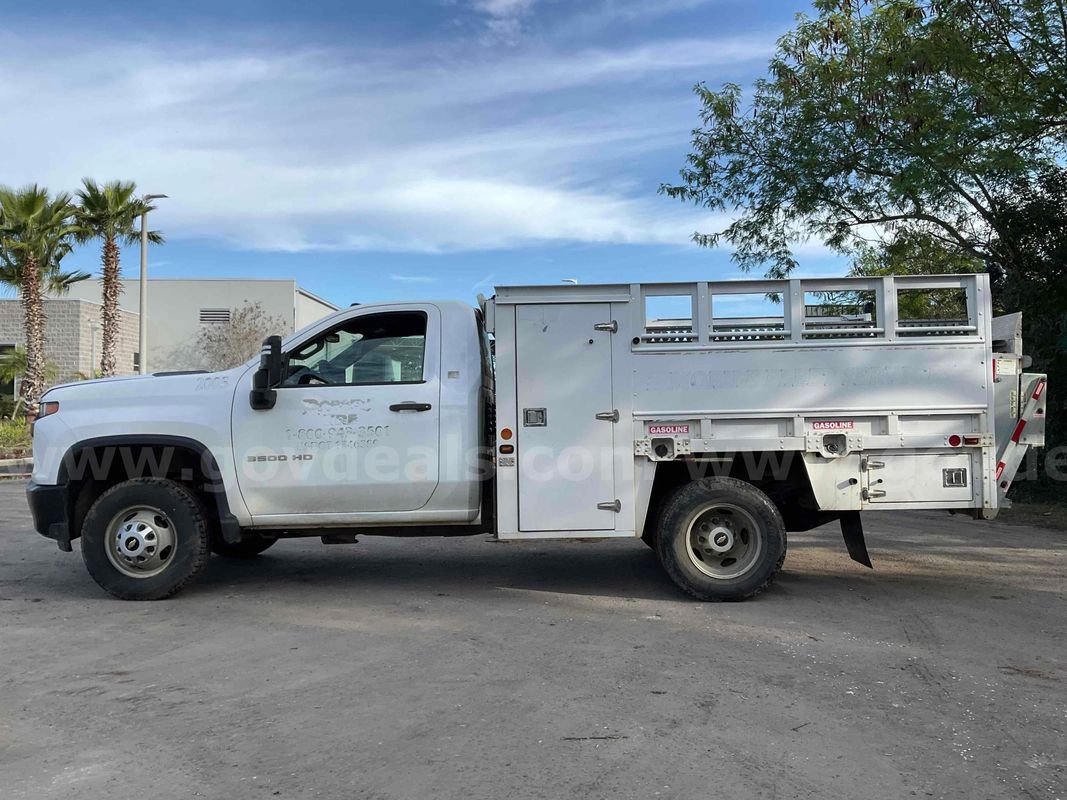 2020 Chevrolet Silverado 3500hd Utility Truck W/ Air Compress And Lift Gate Attached