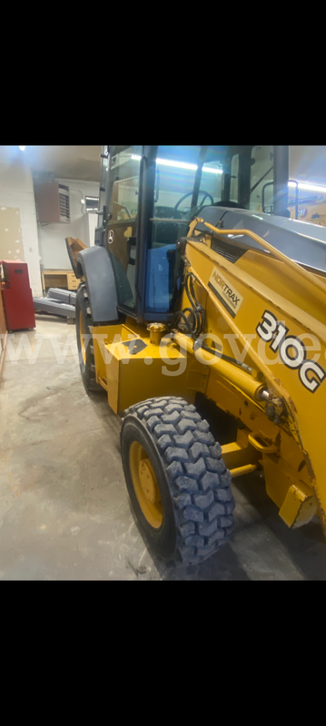 2001–2007 John Deere 310G Backhoe Loader with 2' tooth bucket