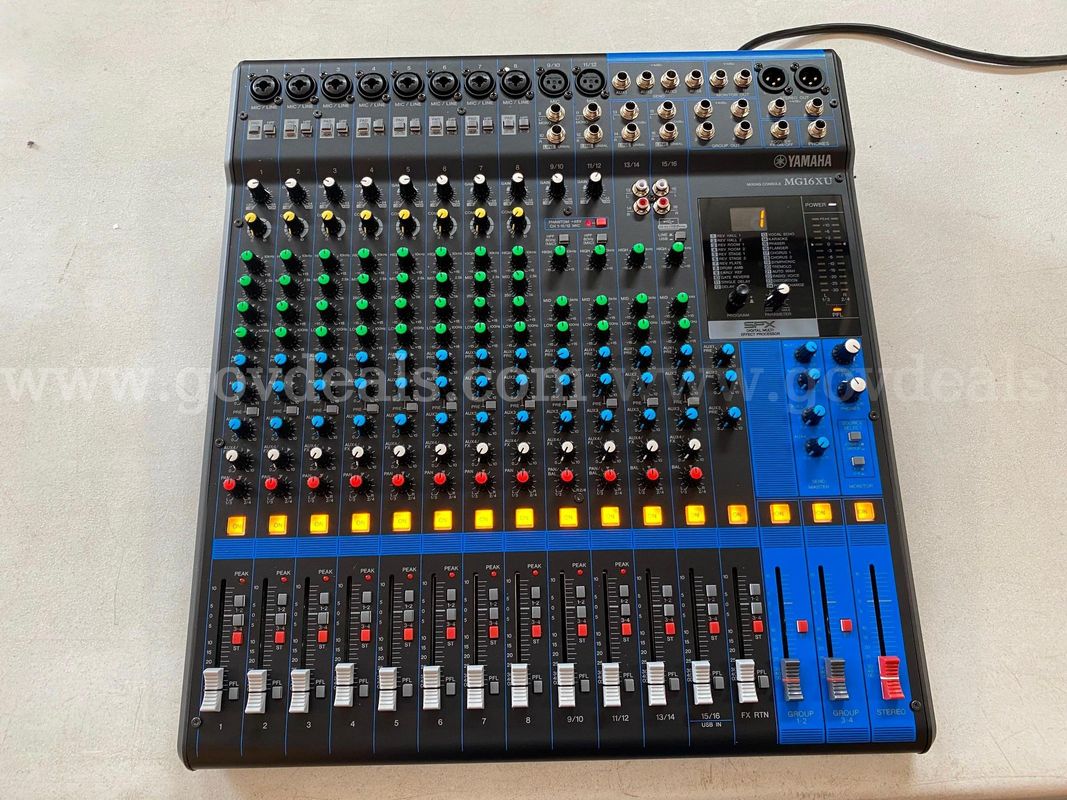Yamaha 16 Channel Mixer