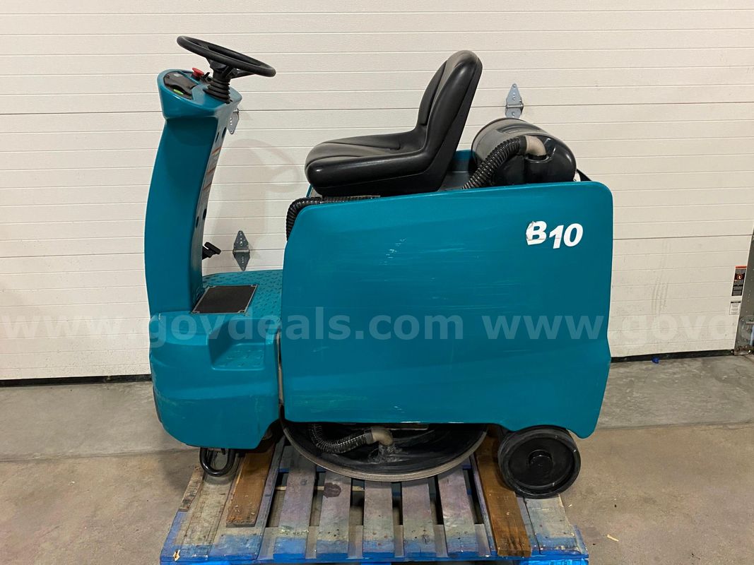 Tennant B10 Burnisher