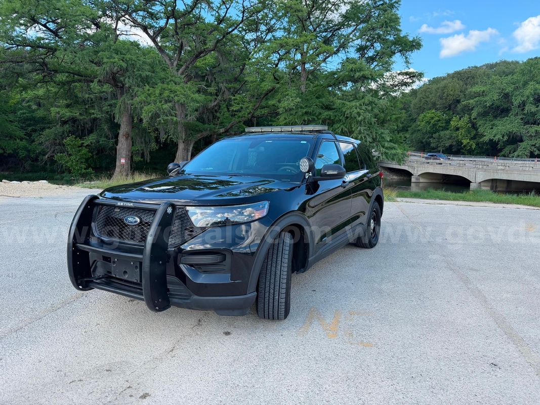 2020 Ford Explorer **Fully Equipped**