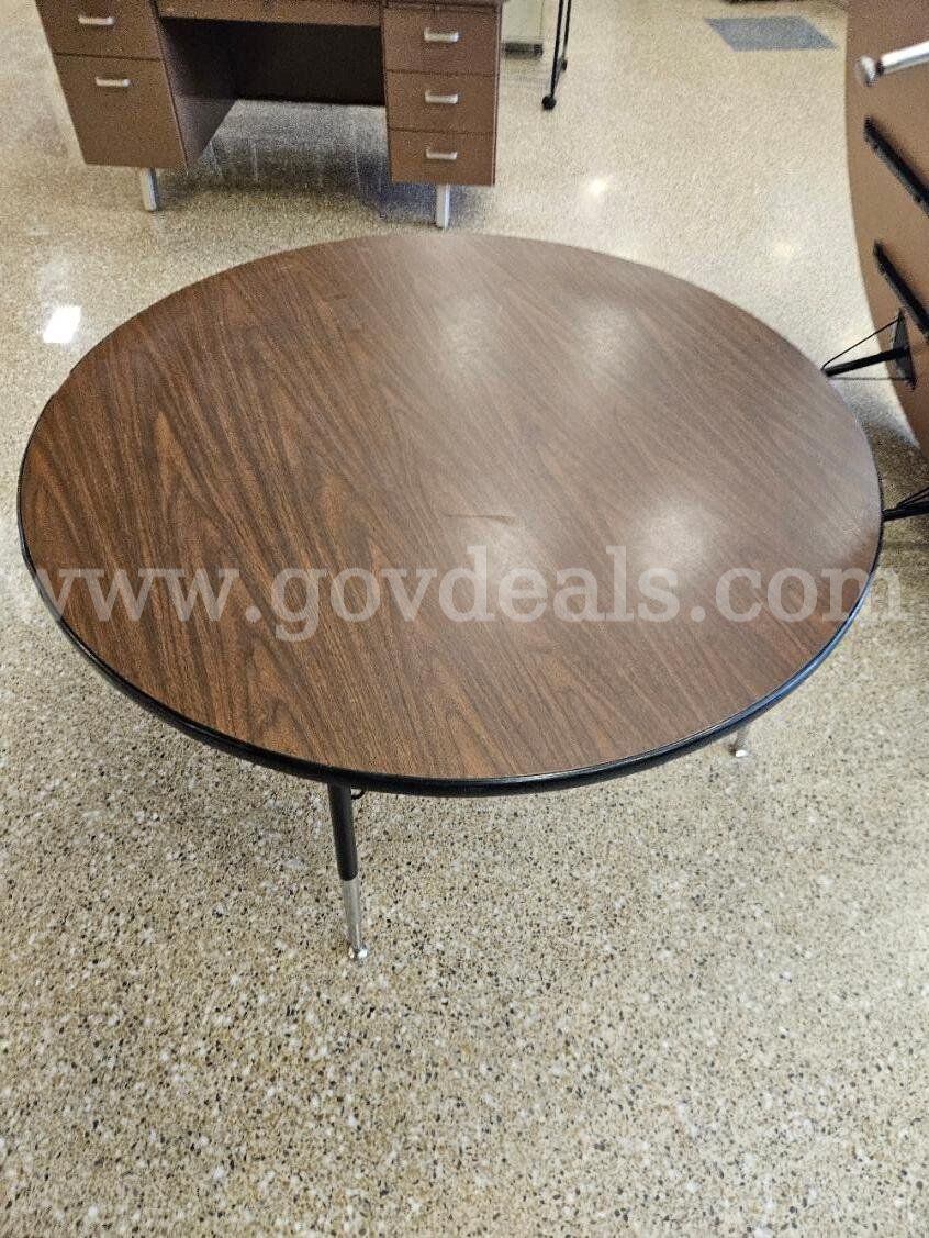 Round Table