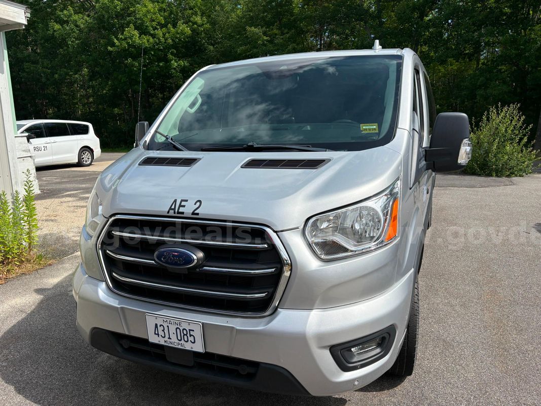 2020 Ford Transit 350 Wagon Low Roof XL w/Sliding Pass. 148-in. WB