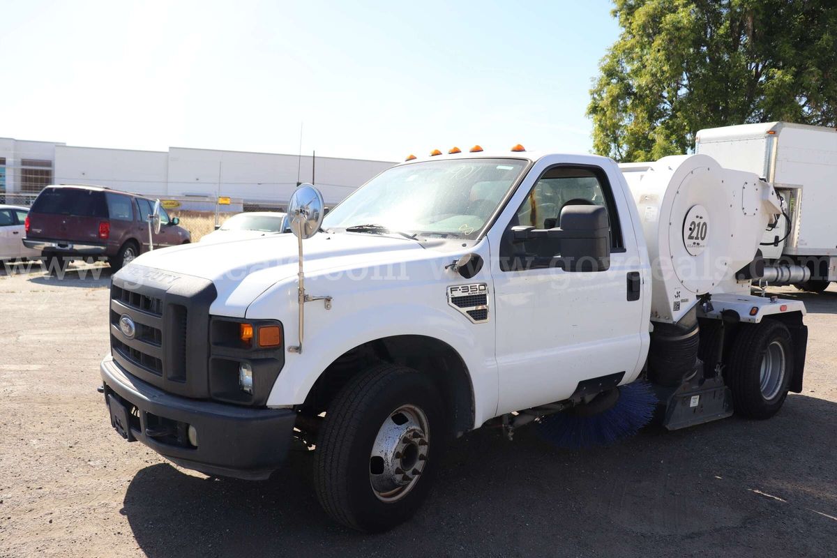 2008 Ford F-350 SD XL DRW 2WD