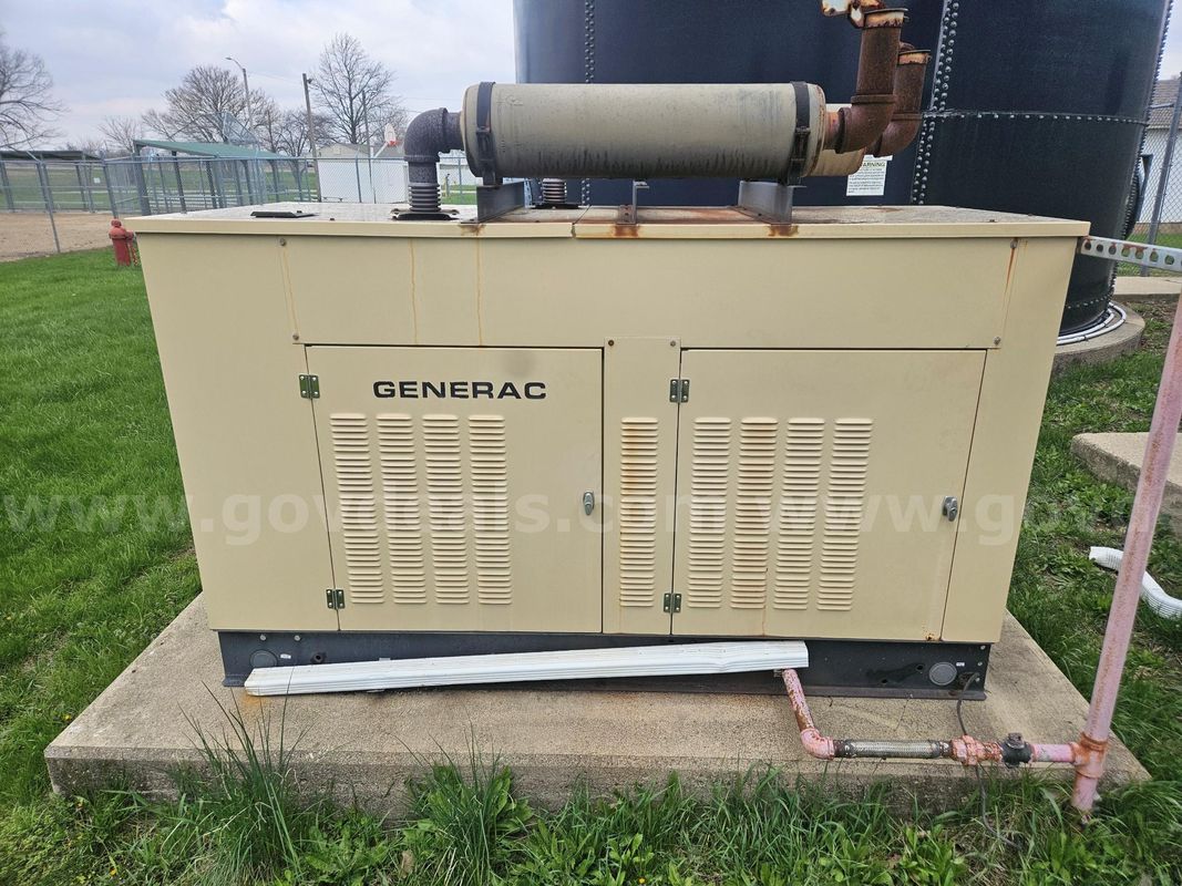 2001 Generac Generator w/ Transfer Switch SEE VIDEO!!!