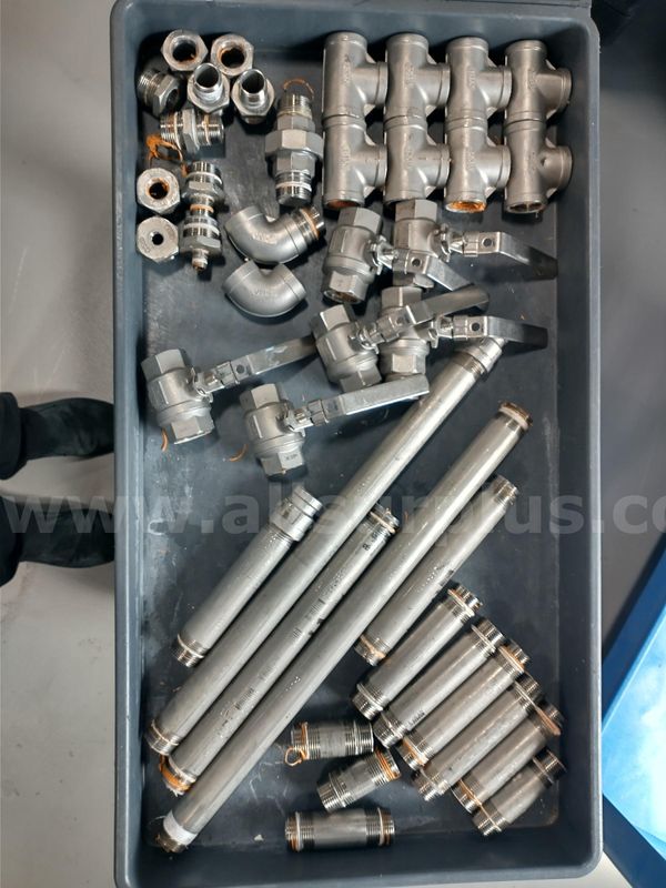 1", 316 Stainless Ball Valves and Misc. Pipe Fittings