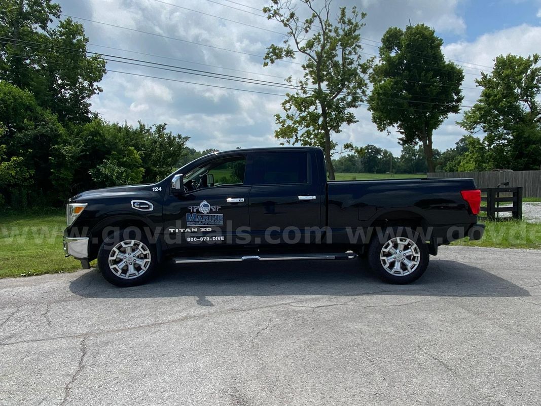 2016 Nissan Titan XD Platinum Reserve 4WD Diesel