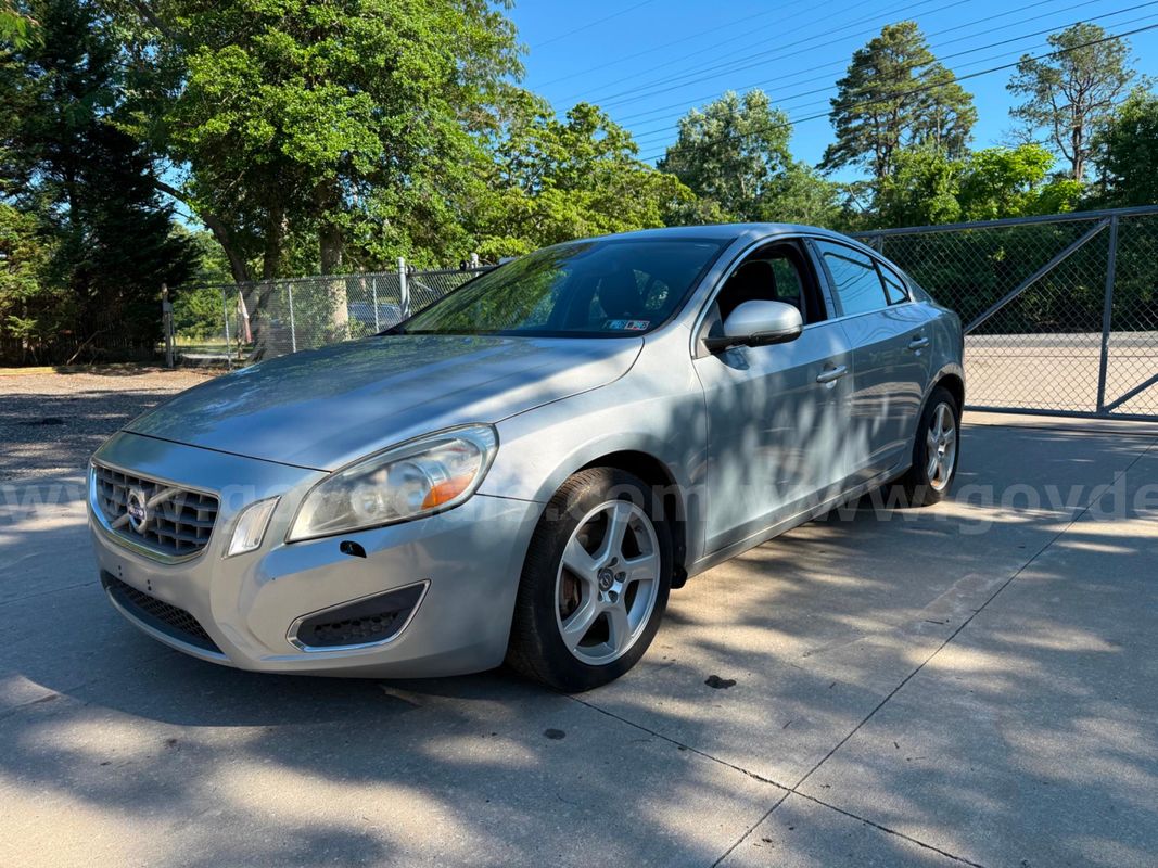 2013 Volvo S40