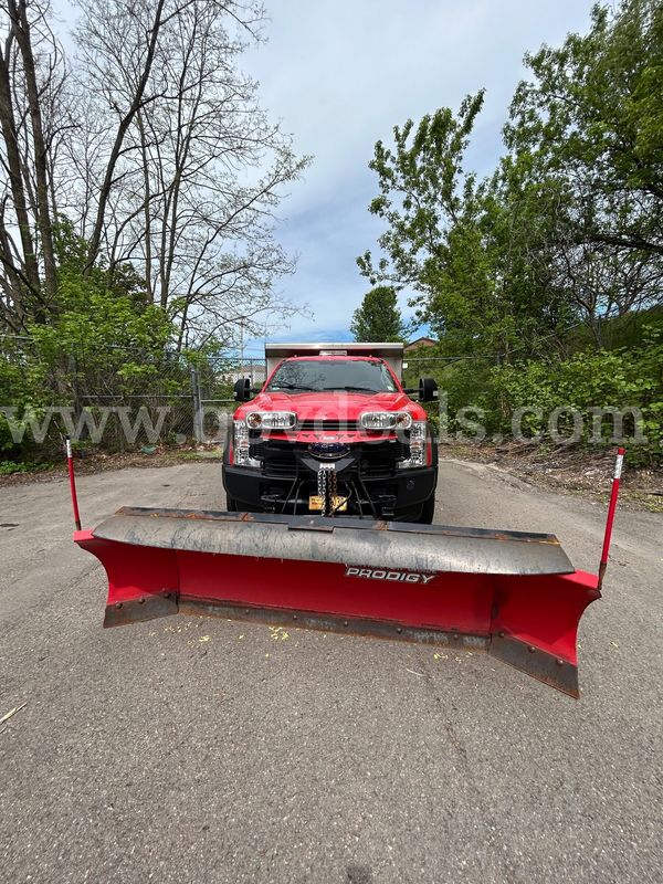 2017 Ford F-550 w/ Plow & Salt Spreader  VIDEO!! LOW MILEAGE!!