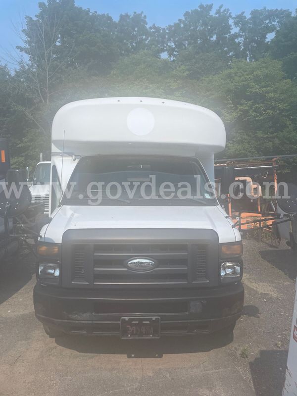 2015 Ford Econoline