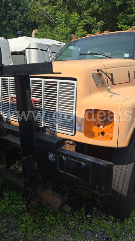 2002 Gmc C7h042