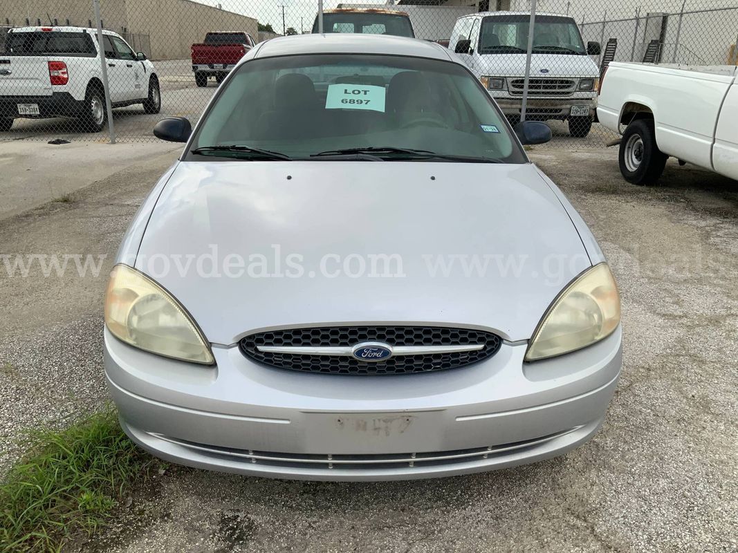 2001 Ford Taurus LX