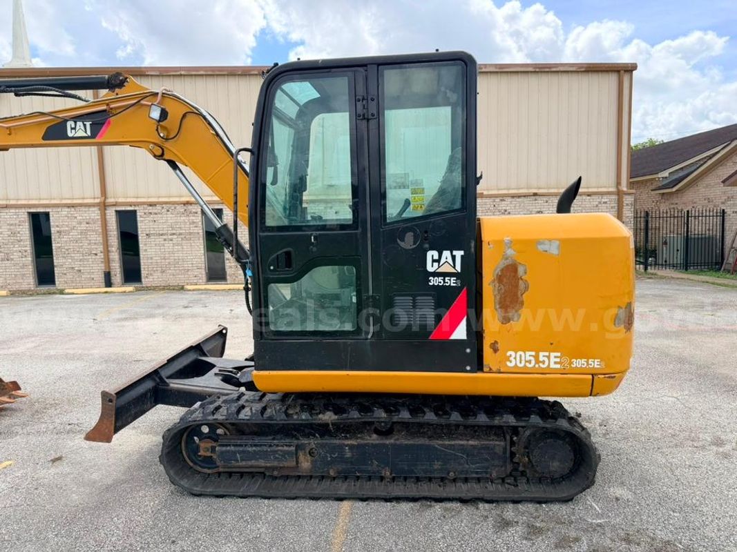 2017 Caterpillar 305-5E Mini Excavator * SEE VIDEO*