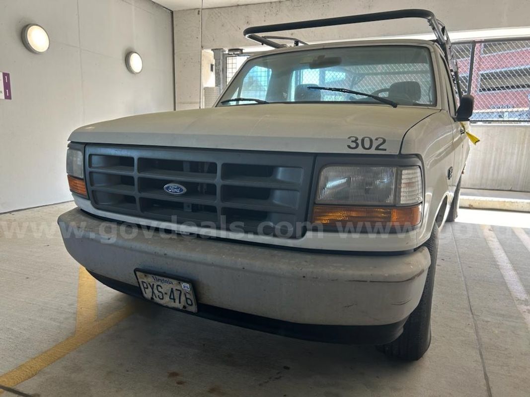1994 Ford F-150 S Reg. Cab Long Bed 2WD