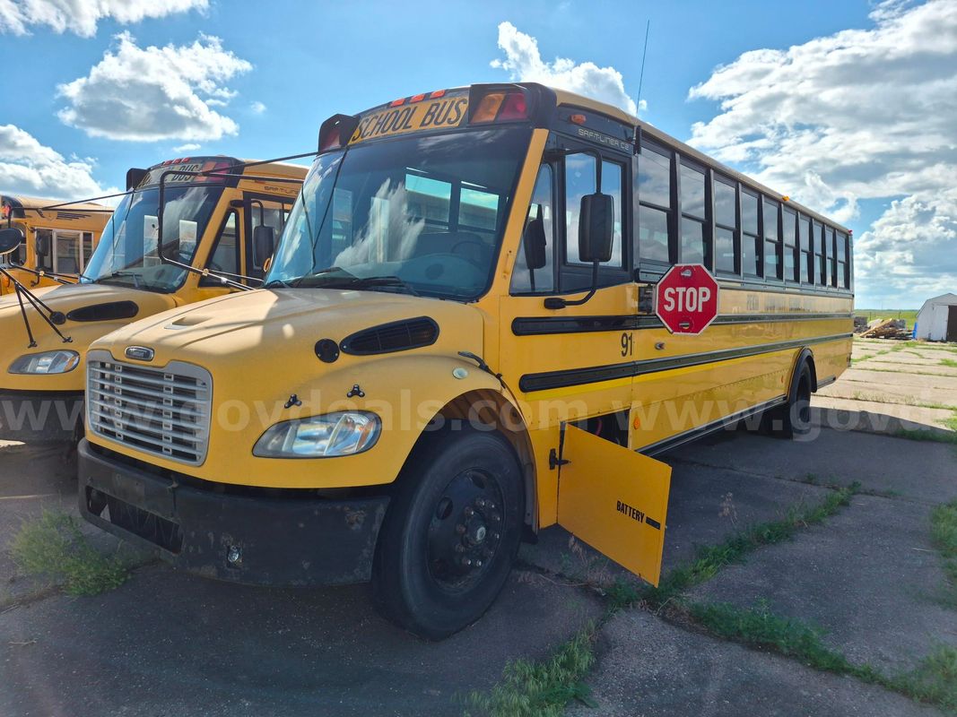 2010 Freightliner B2 Bus Chassis