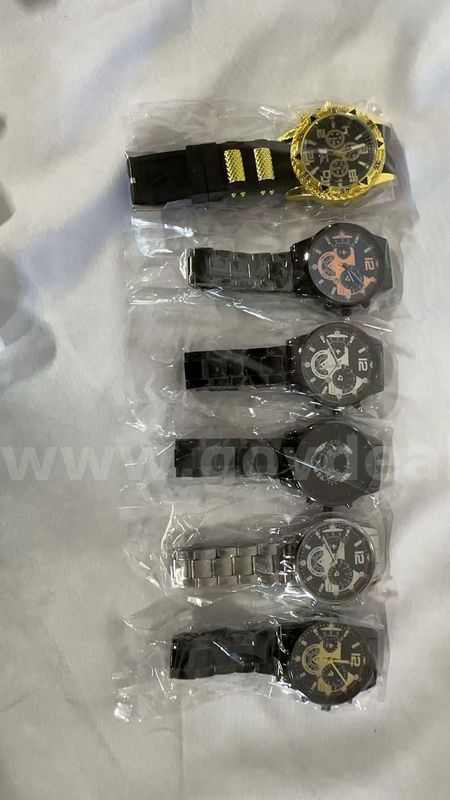 SHIPPING AVAILABLE 6 styles of men's sports chronograph watches with different colorways and straps(W1-03)