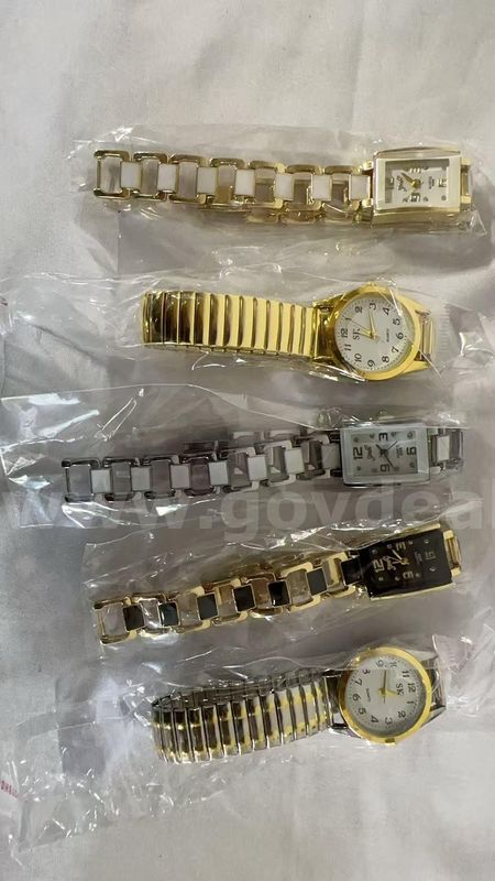 SHIPPING AVAILABLE 5pcs Assorted Women's Quartz Wrist Watches New Sealed, Ceramic Dress & Stretch Metal Band(W1-08)