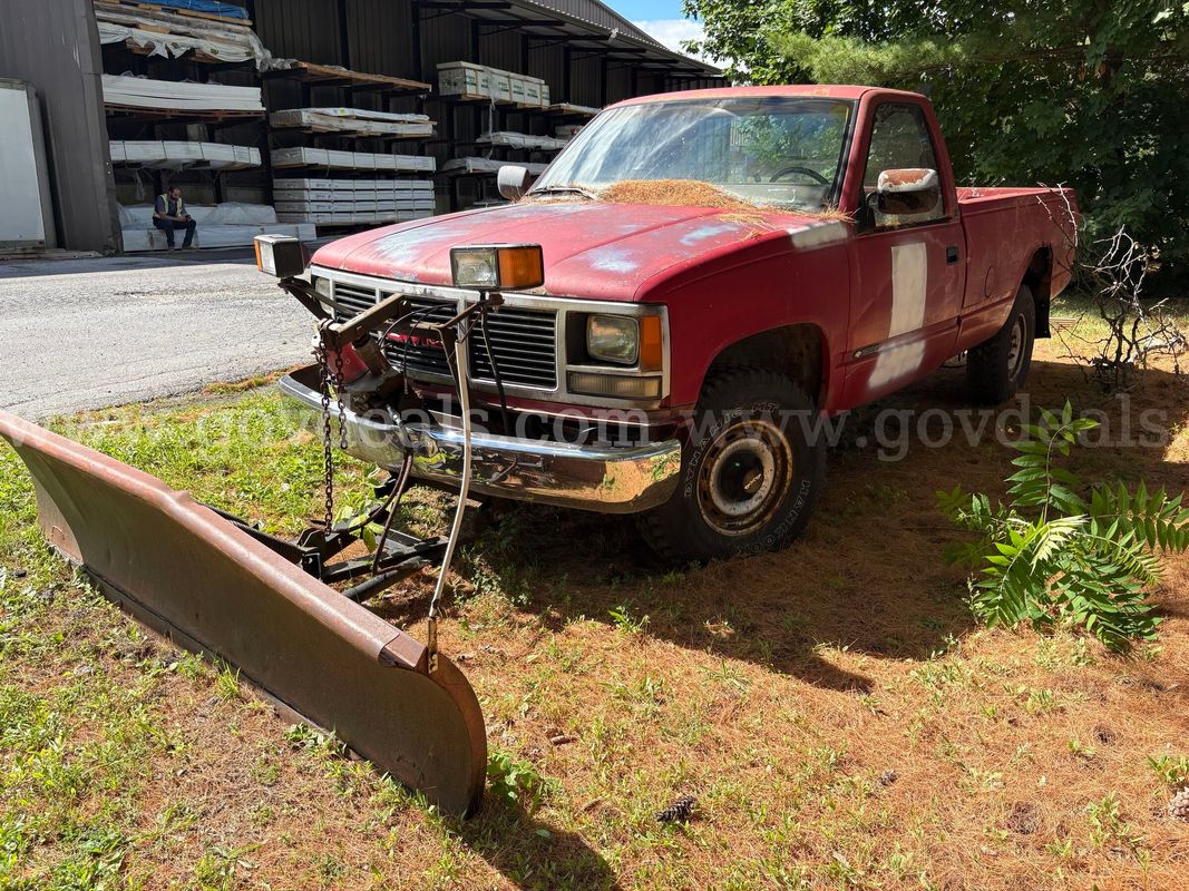 1988 Chevrolet 1500 4x4 Pickup - Inoperable