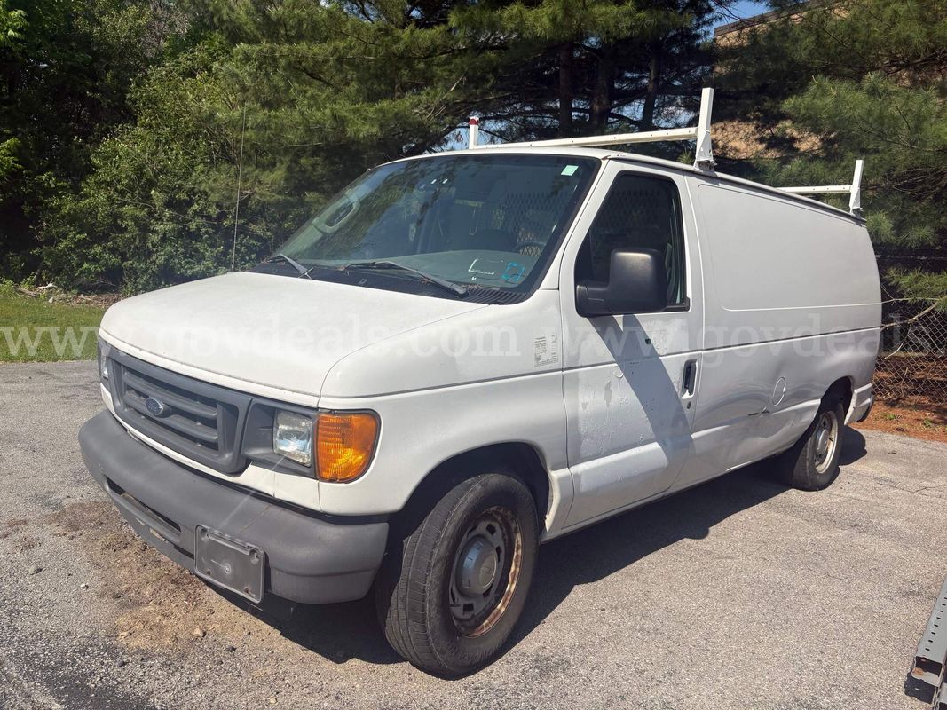 2004 Ford E-150 Cargo Van -Inoperable