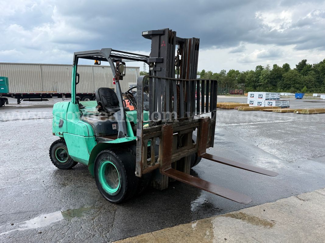 2015 Mitsubishi FD50CN1 Pneumatic Tire Forklift