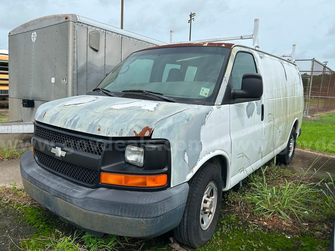 2005 Chevrolet Express #T548