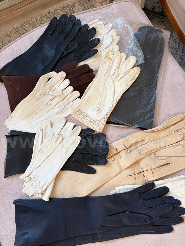 Lot of (12) Vintage Leather Gloves Lot