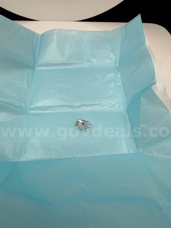 IGI Certified VVS2 Emerald Cut Lab-Grown Diamond - 3.46 Carats
