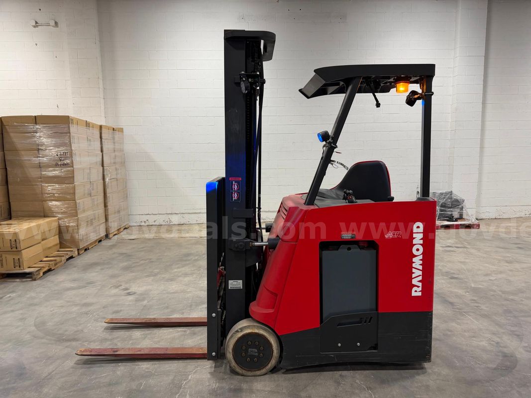 Raymond 415-C35TT Stand Up Electric Forklift 3500 lbs