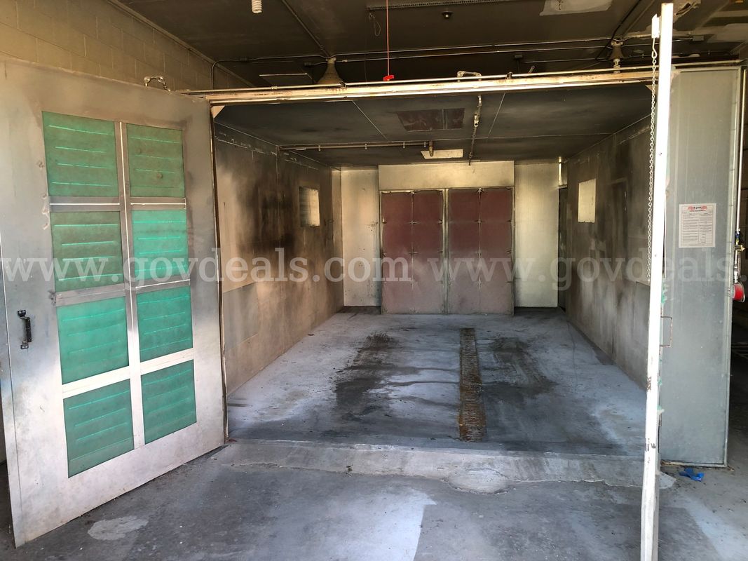 Paint booth - commercial