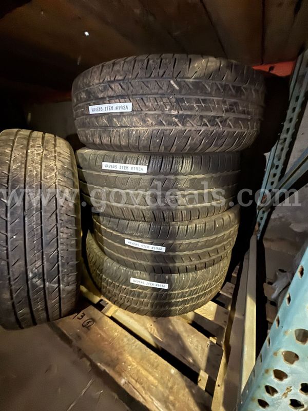 Tires – 255/70R17 – Group of 5