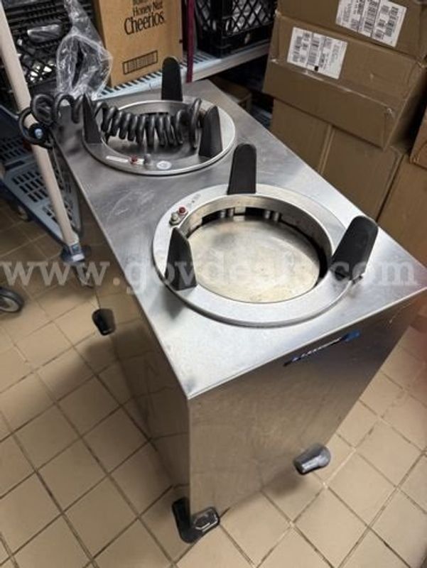 Lakeside Mobile Enclosed Two-Stack Heated Dish Dispenser/Warmer