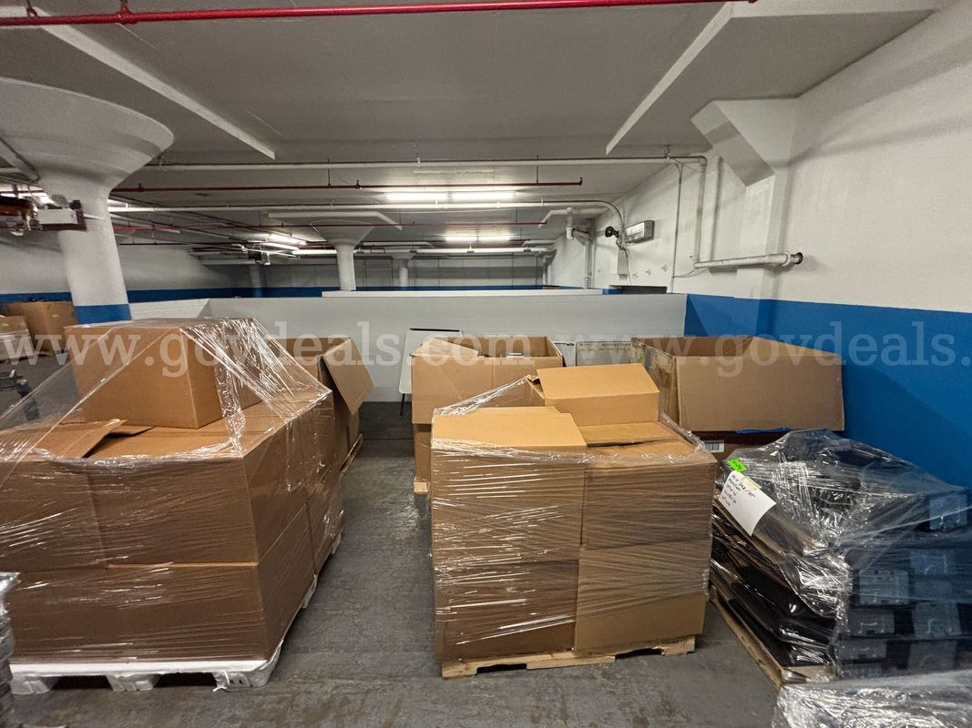 5 Pallets of Mixed Dell, Lenovo & HP Computer Monitors (Approx. 331 Units Total) & 1 Pallet of Comp, Stands (PICK-UP)