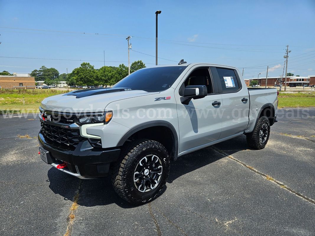 2024 Chevrolet Silverado 1500 ZR2 Crew Cab 4x4