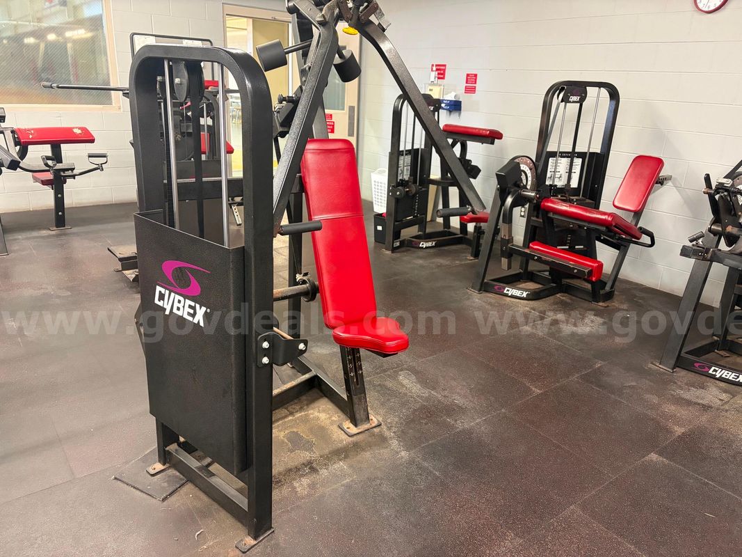 Cybex Selectorized Chest Press Machine