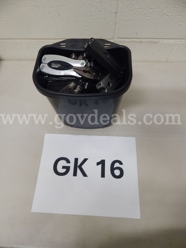 Lot GK16 (1) Bin of Unbranded Multitools