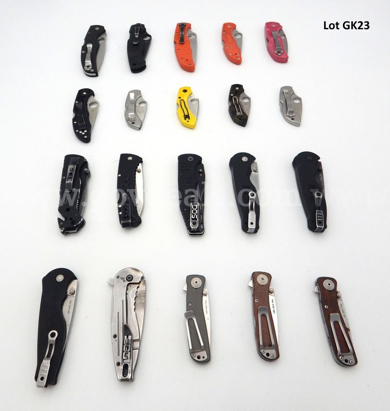Lot GK23 (10) Spyderco & (10) SOG knives