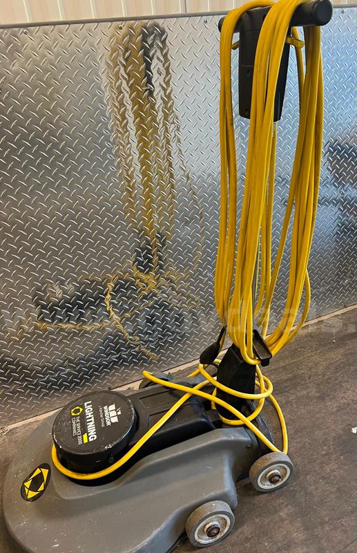 Windsor Lightning LB-2000 Commercial Floor Burnisher Floor Polisher Buffer