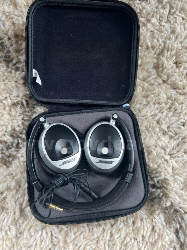Bose Headphones with Case