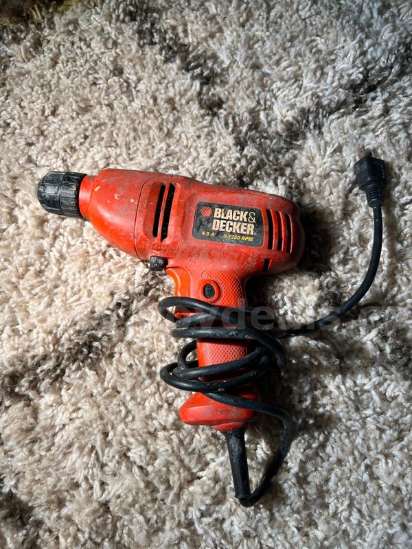 Black & Decker DR200 Drill