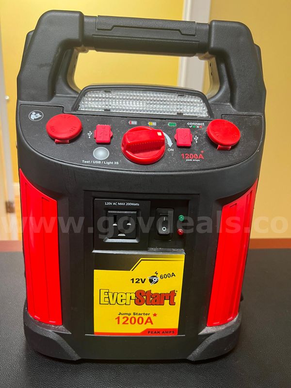 EverStart 1200A Jump Starter