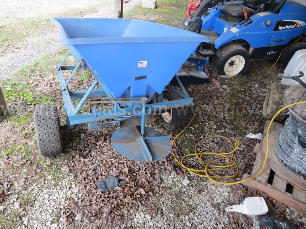 Seed/Fertilizer Spreader