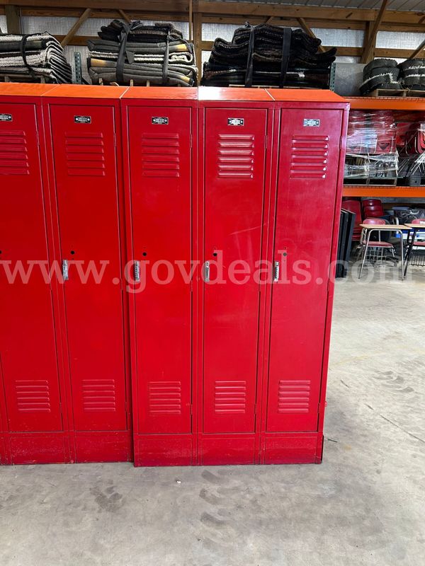 School lockers (lot of 5)