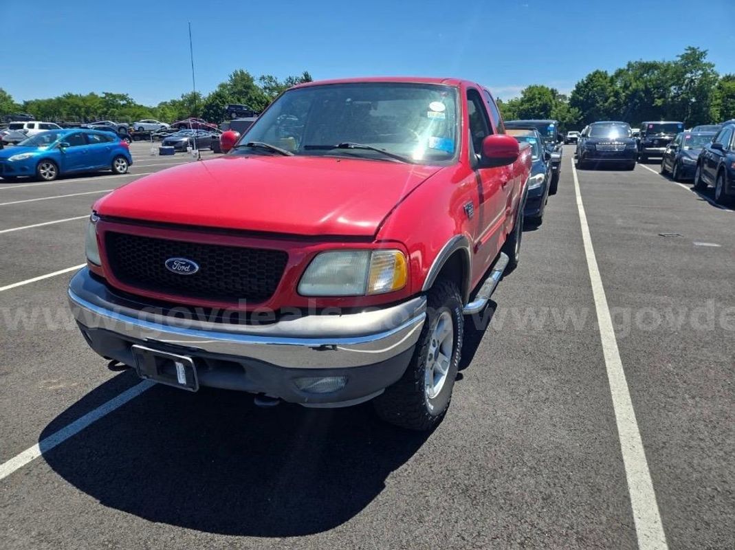 2003 Ford F-150 LOW MILES!