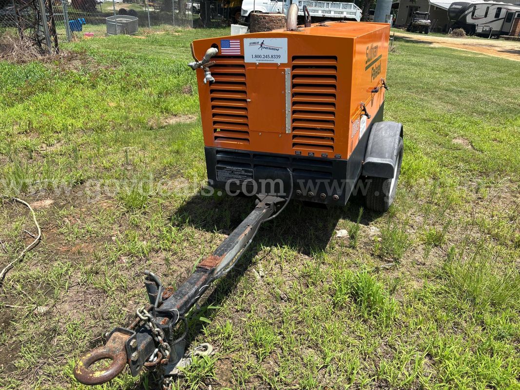 2011 Sullivan Palatac Towable Air Compressor D185P2JD