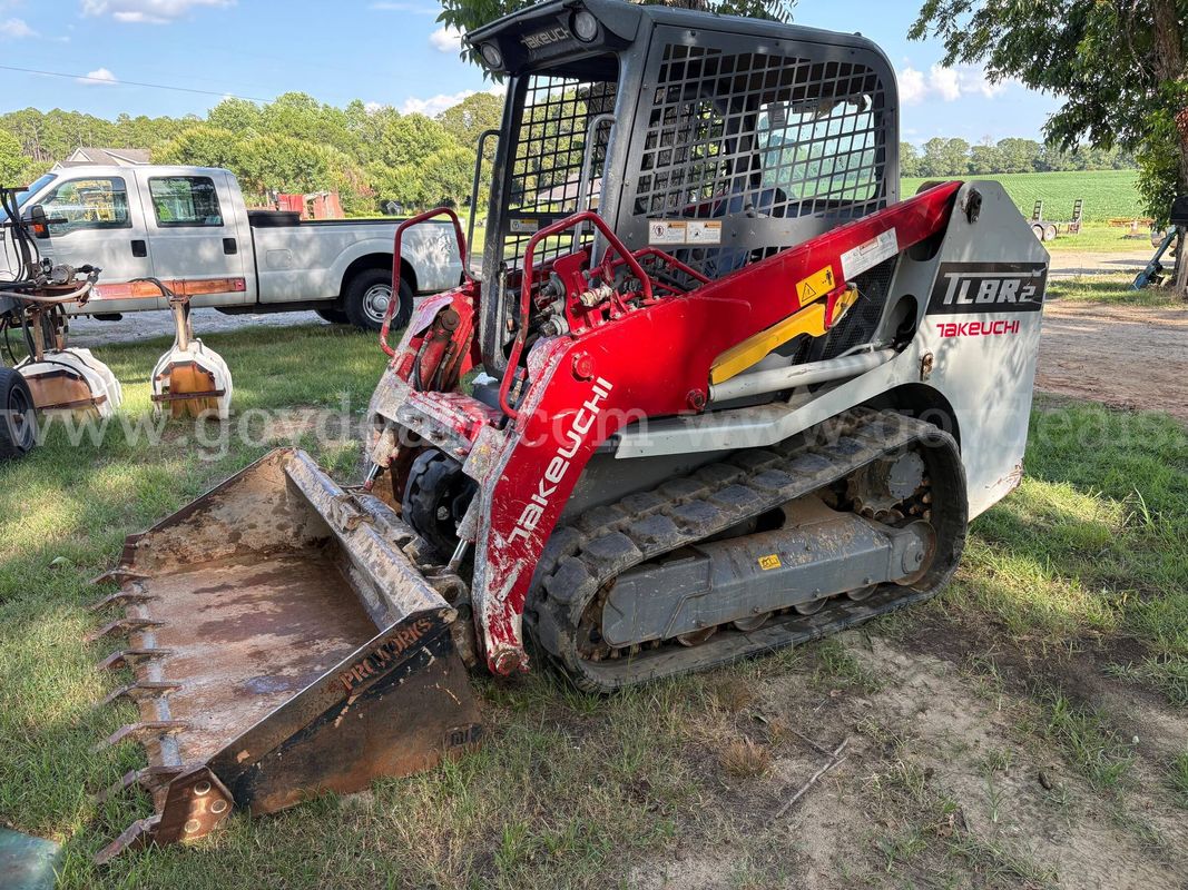 2024 Takeuchi TL8R2 skid steer