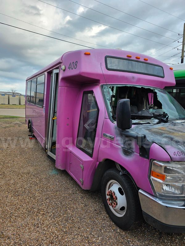 2019 Ford Econoline - Modified Cut A Way