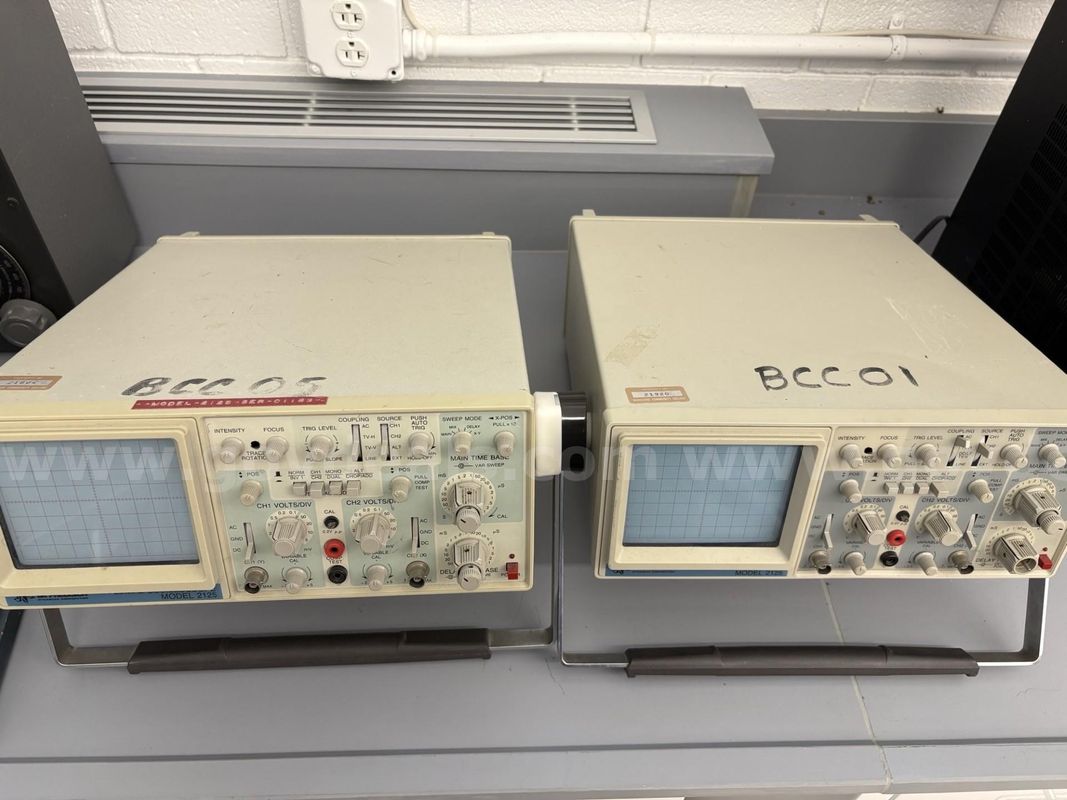 A Lot of (2) Dual Trace Oscilloscopes - Brand: BK precision model 2125 Oscilloscopes